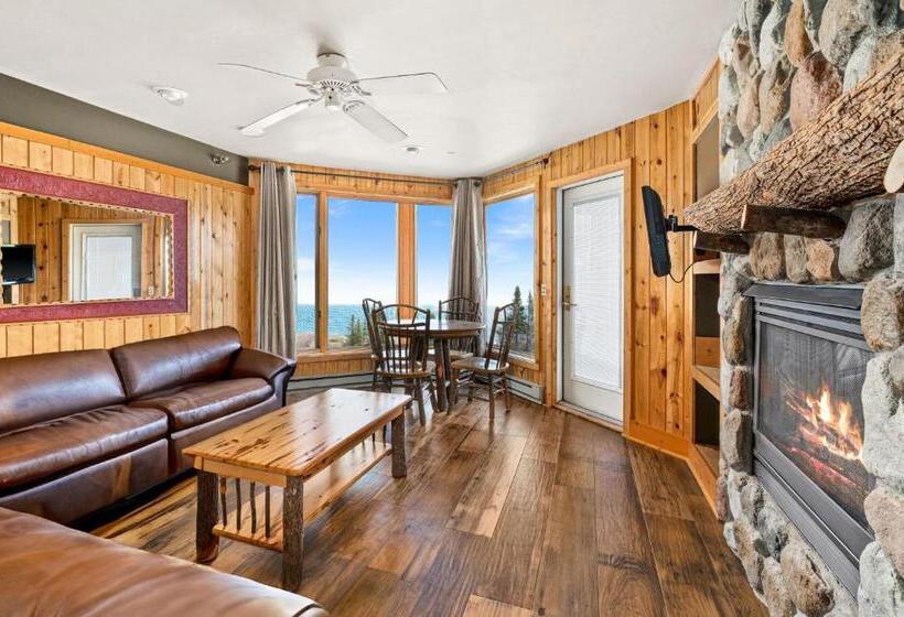 جناح سرير كينج, Superior Shores Resort