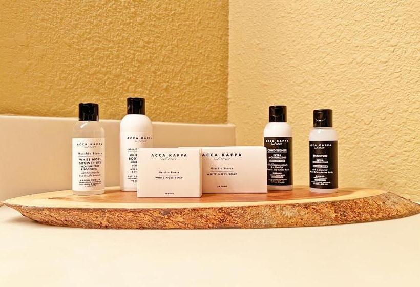 غرفة قياسية مطلّة علي حمام السباحة, Superior Shores Resort