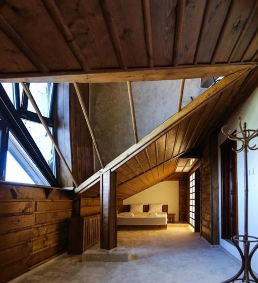 Studio Standard, Leshten