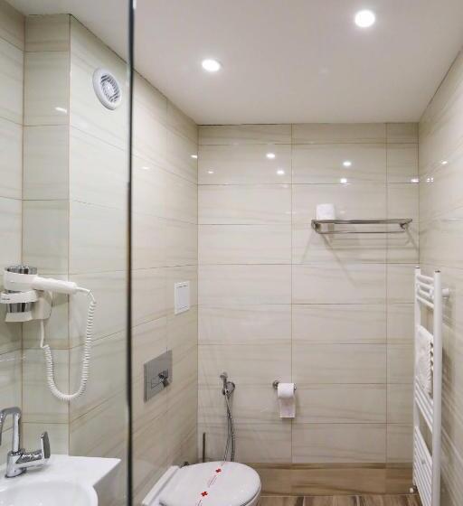 Pokój Comfort, Leshten