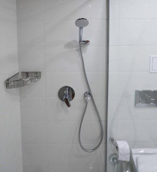 Studio Comfort, Leshten