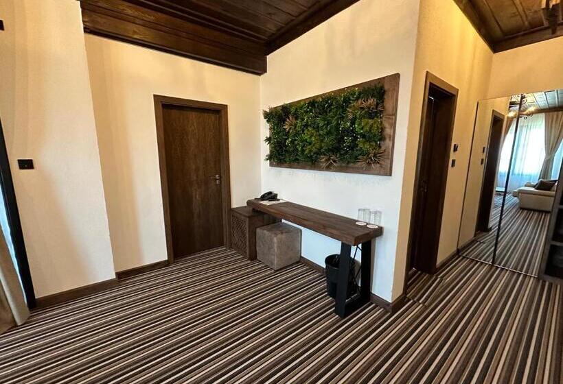 Pokój Czteroosobowy Standard, Leshten