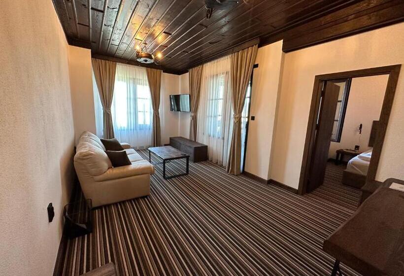 Pokój Czteroosobowy Standard, Leshten