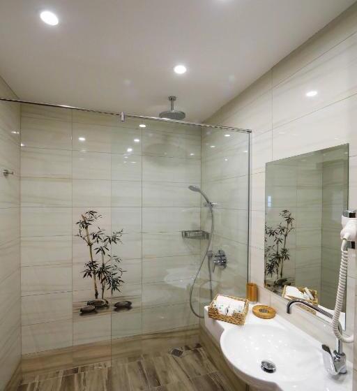 Pokój Comfort, Leshten