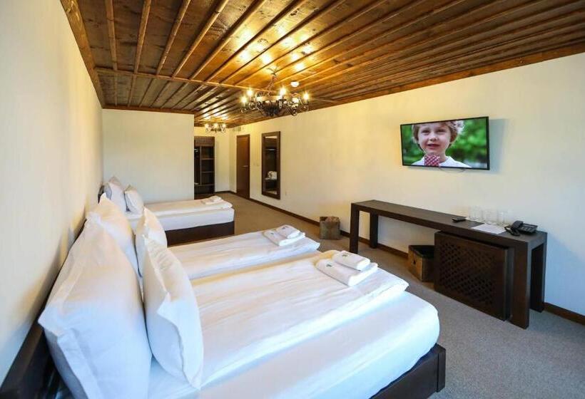 Pokój Standard Trzyosobowy, Leshten