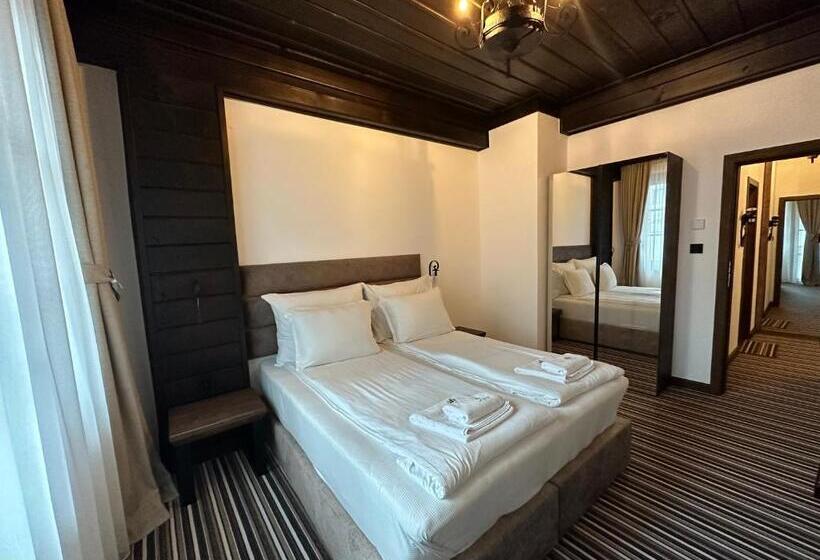 Pokój Czteroosobowy Standard, Leshten