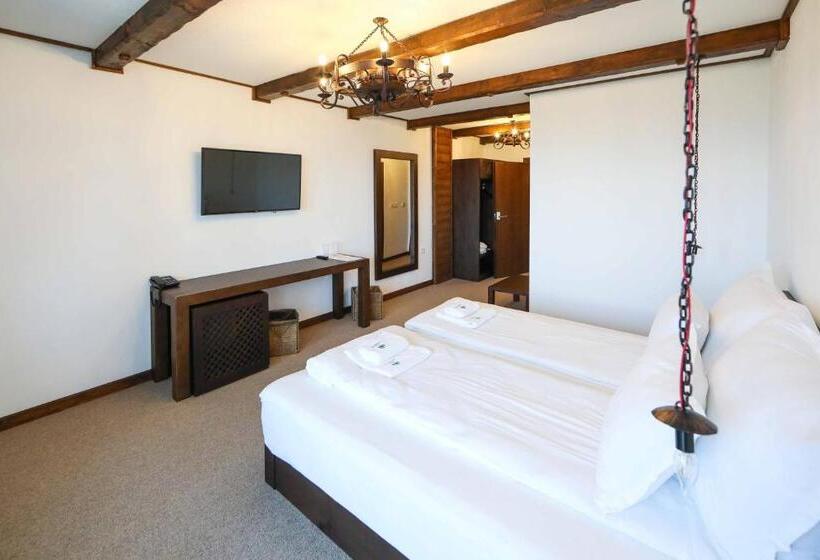 Pokój Comfort, Leshten