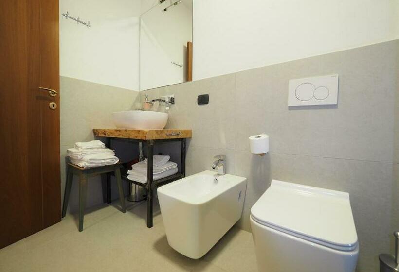 اتاق لوکس با چشمانداز باغ, B&b Ca Restom