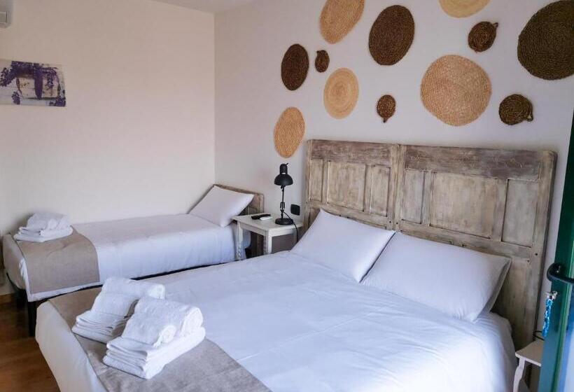 اتاق خانوادگی, B&b Ca  Restom