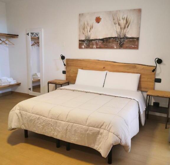 اتاق خانوادگی با چشمانداز باغ, B&b Ca Restom