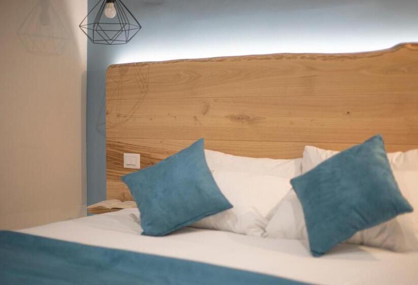 Camera Superiore, Campo De' Fiori 34