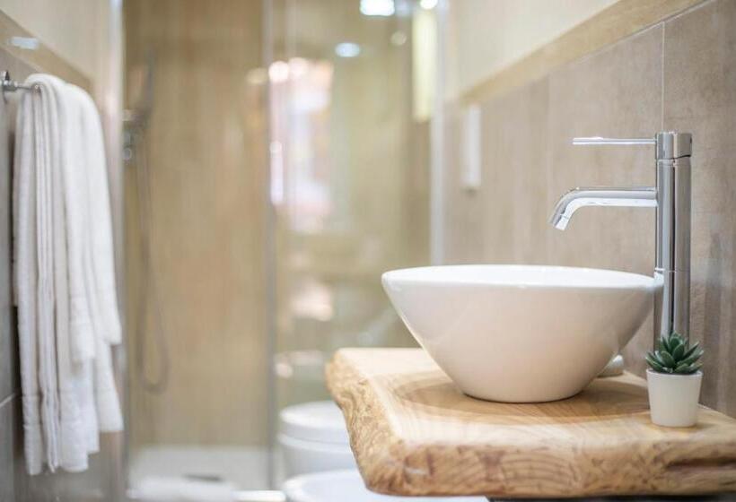 Camera Quadrupla Classica, Campo De' Fiori 34