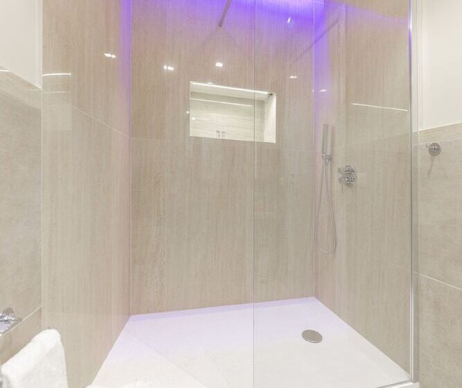 Camera Standard, Campo De' Fiori 34