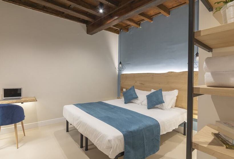 Camera Superiore, Campo De' Fiori 34