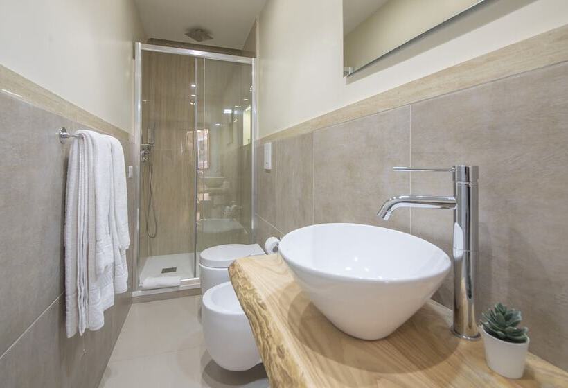 Standaardkamer met Jacuzzi, Campo De' Fiori 34