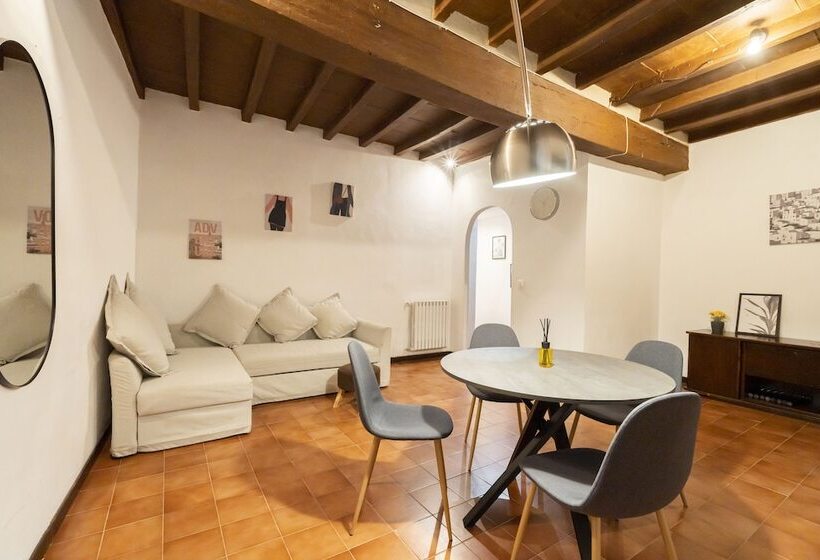 Appartement met 1 Slaapkamer, Campo De' Fiori 34