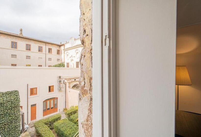 Appartement met 1 Slaapkamer, Campo De' Fiori 34