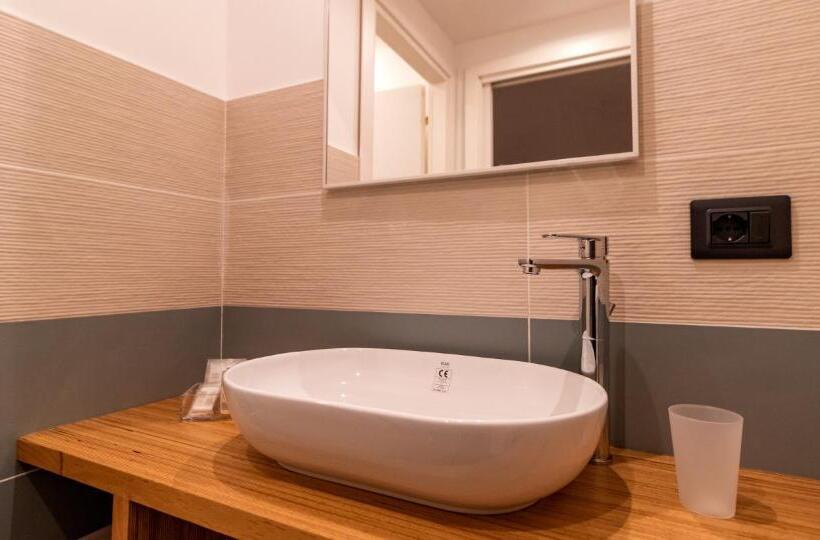 Четырехместный Номер Стандарт, Siculis