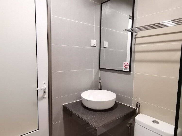 Pokój Deluxe, Lumut