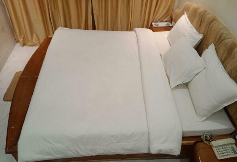 Standard-huone King-vuode, Shripad Continental