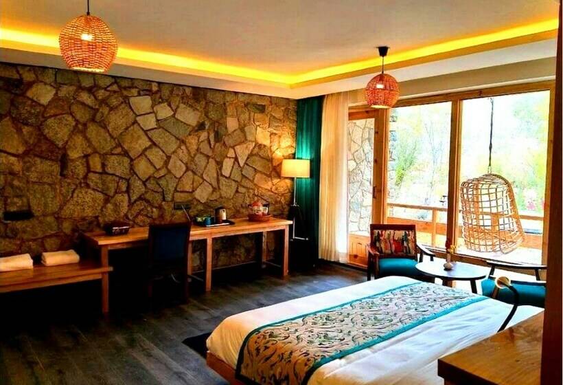 דירת חדר דלוקס, Stone Hedge Hotel Hunder