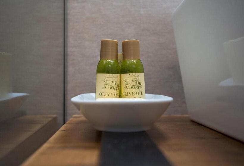 带阳台的豪华间, Palazzo Montemurro