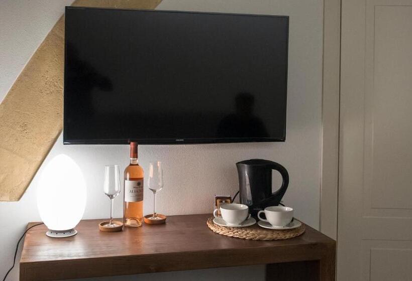 标准三人间, Palazzo Montemurro