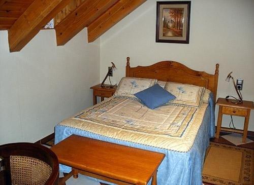 חדר סטנדרט לשלושה, Ca De Graus