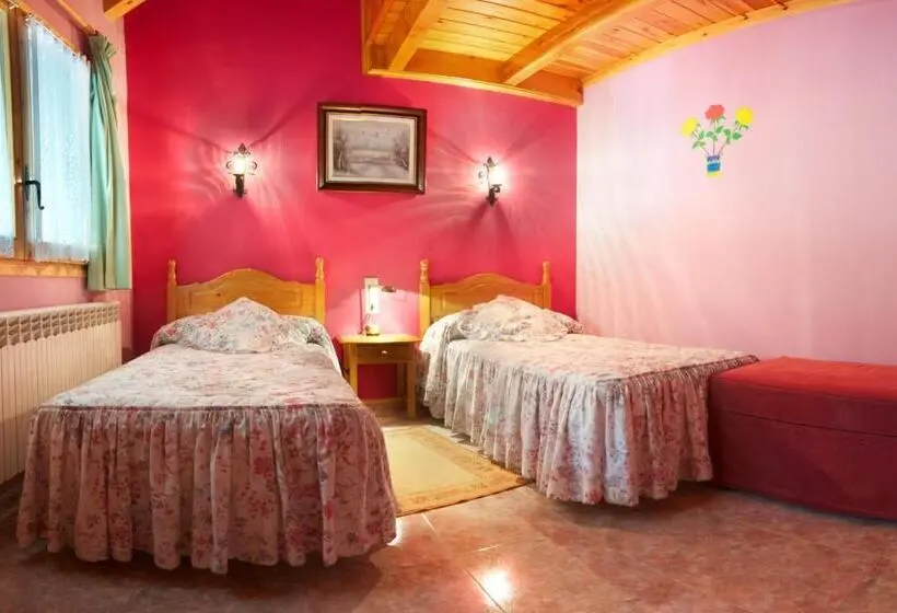 Quarto Estandar para Deficientes Físicos, Ca De Graus