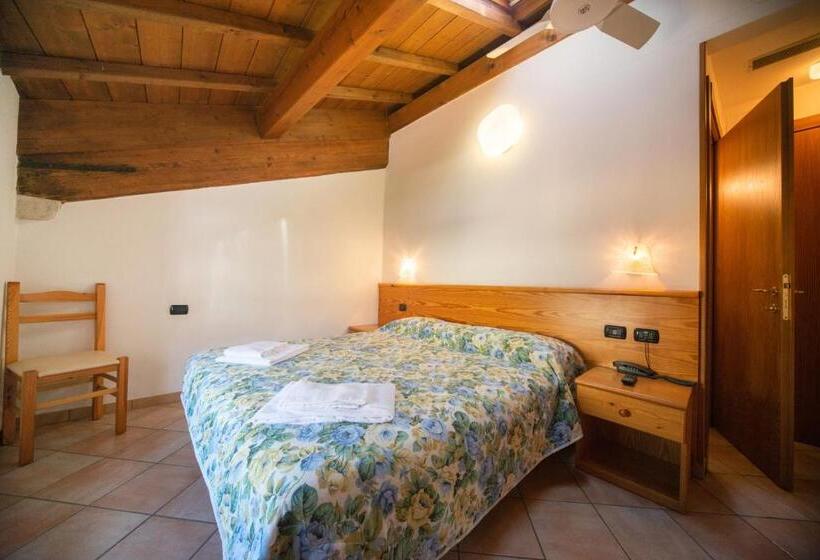 غرفة قياسية, Albergo Al Platano