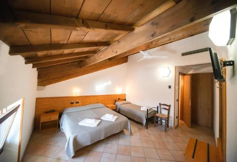 スタンダードトリプルルーム, Albergo Al Platano