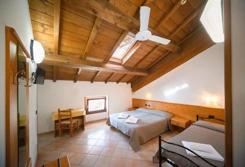 スタンダードトリプルルーム, Albergo Al Platano