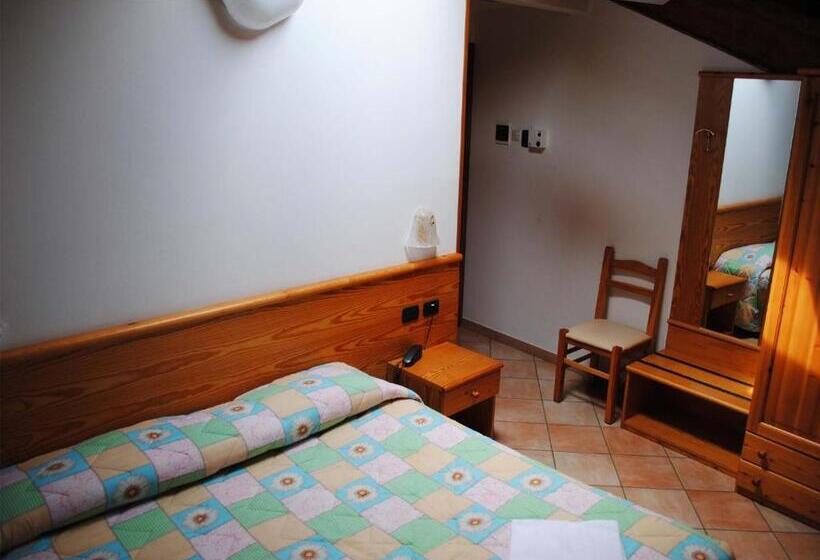 غرفة قياسية, Albergo Al Platano