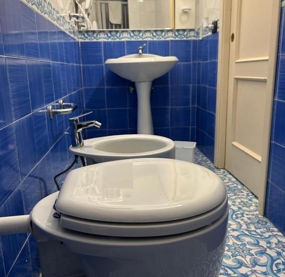 اتاق استاندارد سه نفره, Palma