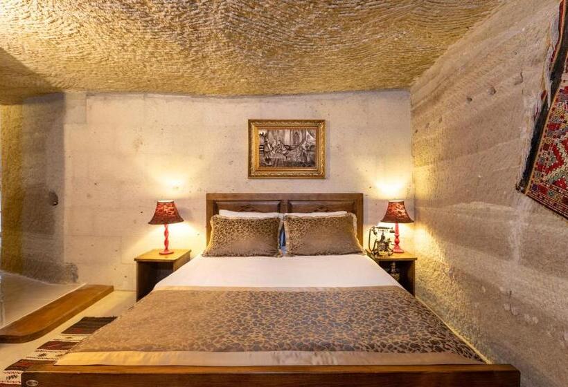 デラックスルーム, Lord Of Cappadocia