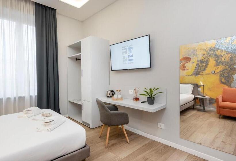 Deluxe Room, Via Milano 52
