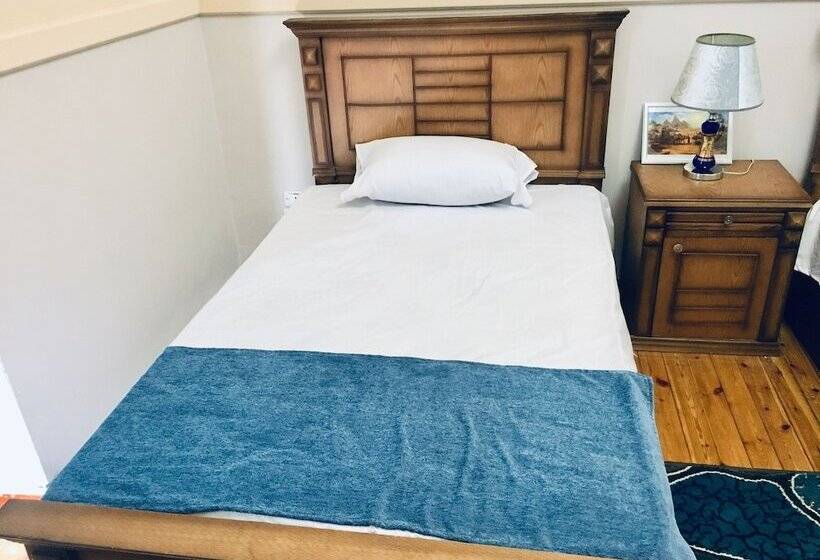 اتاق لوکس, Bella Casa Hostel