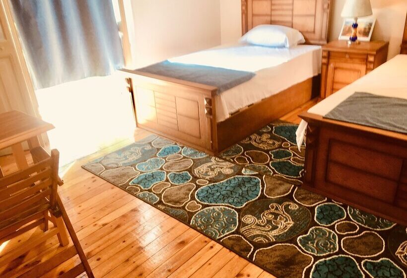 اتاق لوکس, Bella Casa Hostel