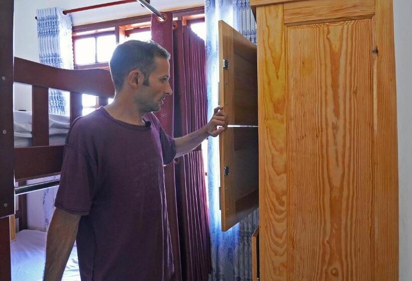 تختخواب در اتاق مشترک, Dalat Happy Hostel