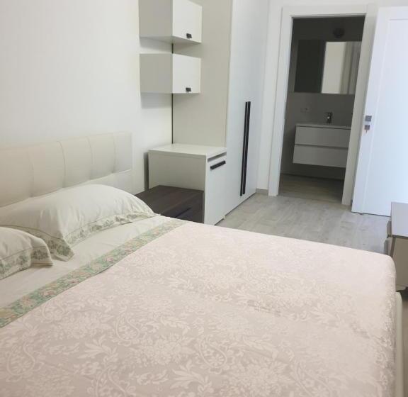 标准间, Iris Home