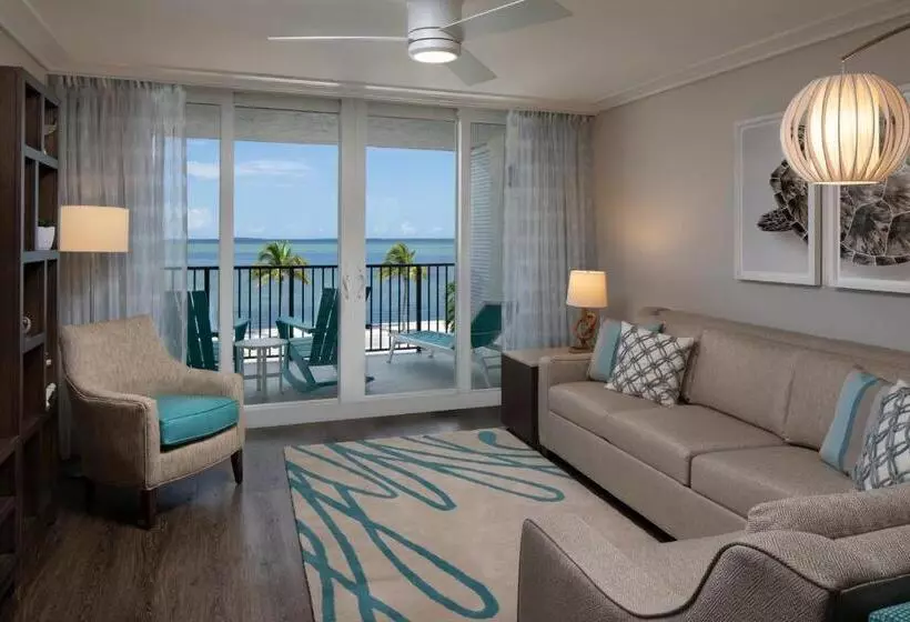 سوییت سوپریور, The Laureate Key West