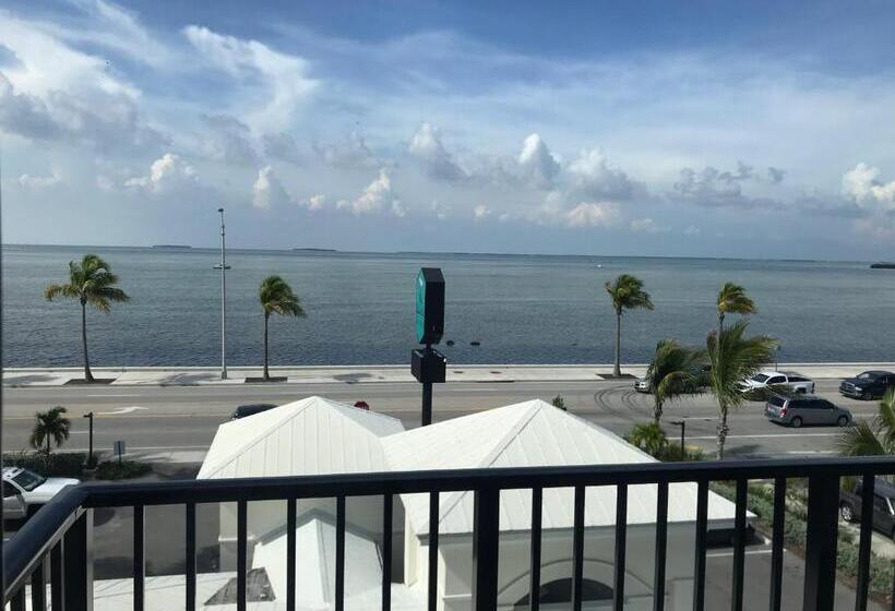 סוויטה מותאמת לאדם עם מוגבלויות, The Laureate Key West