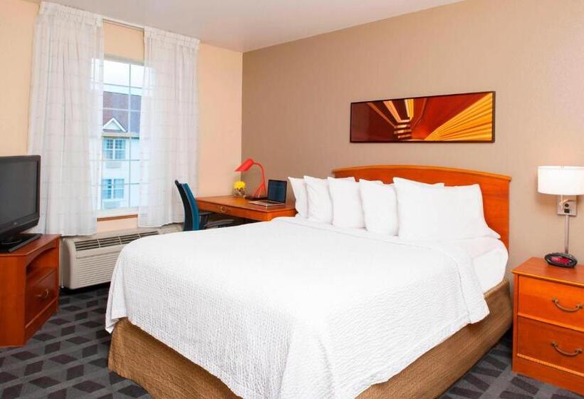 带2个卧室的套房, Towneplace Suites Indianapolis Park 100