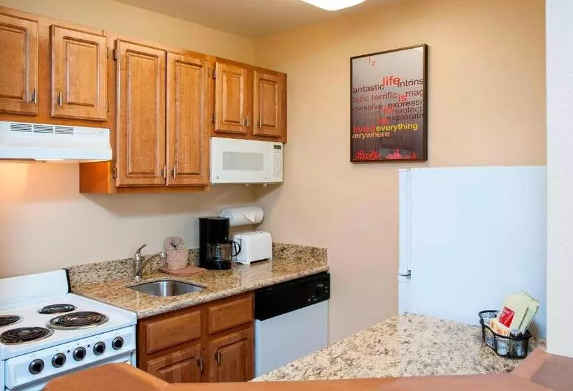 スイート, Towneplace Suites Indianapolis Park 100
