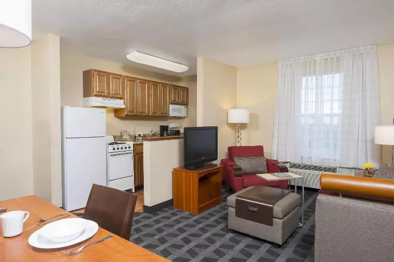 スイート, Towneplace Suites Indianapolis Park 100