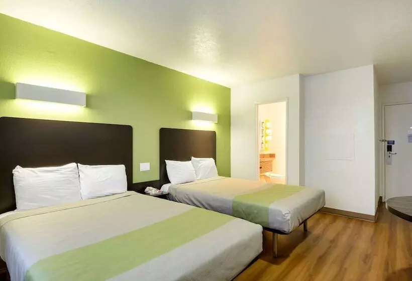 اتاق استاندارد با 2 تخت دوبل, Motel 6 Santa Fe, Nm  Downtown