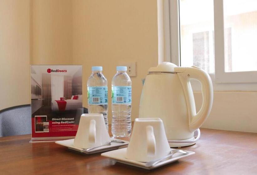 스탠다드 룸, Reddoorz At Grand Apartelle Hernan Cortes Cebu