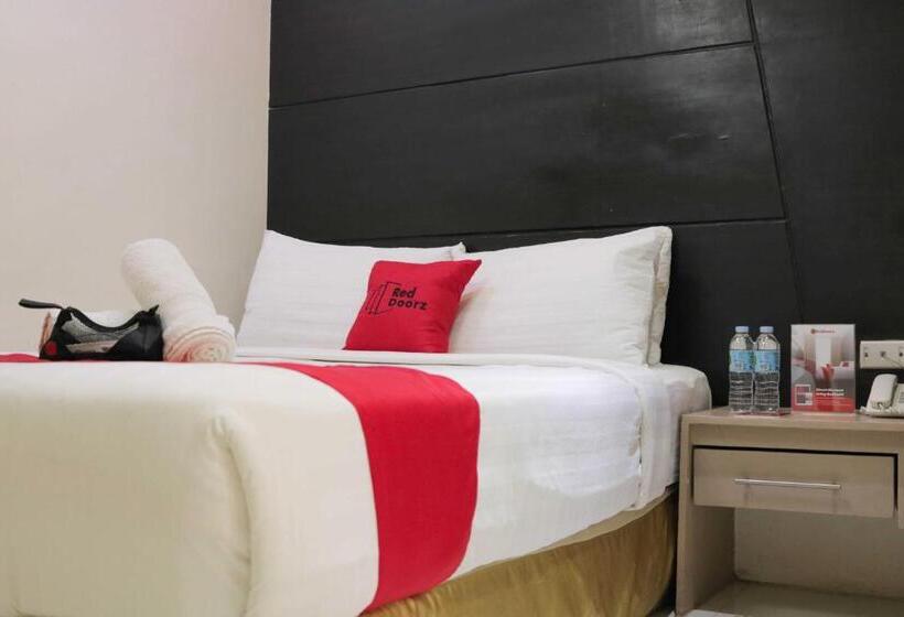 اتاق استاندارد, Reddoorz At Grand Apartelle Hernan Cortes Cebu
