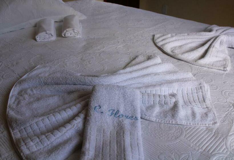 غرفة قياسية, Cantinho Das Flores