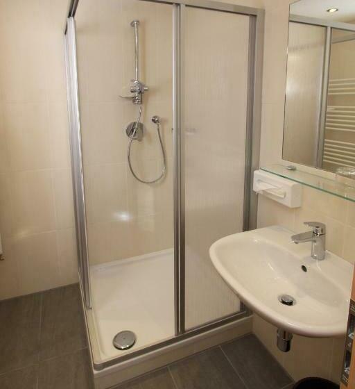 标准间, Haus Stefanie